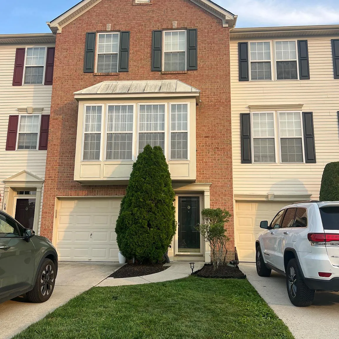 3 bed, 2.5 bath, 2264 sqft, $2,750 — Photo 1