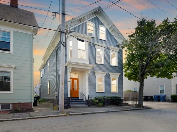 18 Briggs St, Salem, MA 01970