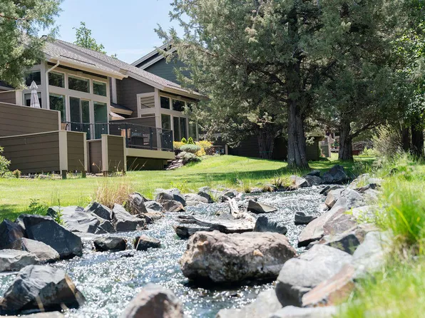 1274 Highland View Loop, Redmond, OR 97756