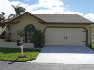 4 Gadsby Way, Boynton Beach, FL 33426