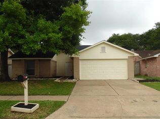 16715 La Gloria Dr, Houston, TX 77083