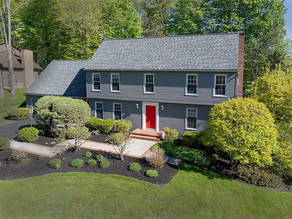 1st image of 18 High Hill Dr
