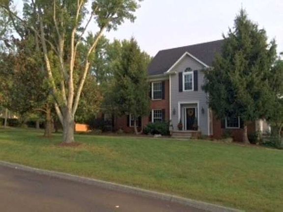 2nd image of 8823 Shoreham Blvd