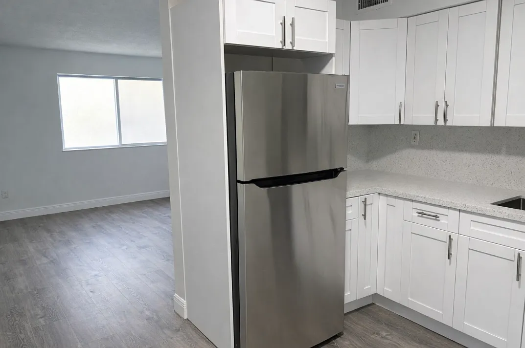 1 bed, 750 sqft, $1,800 — Photo 4