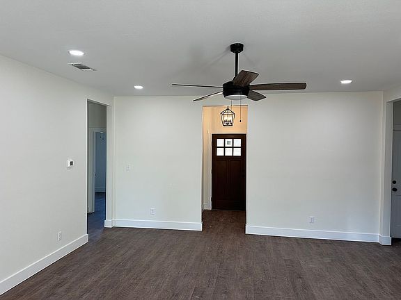 4th image of 204 Ella St