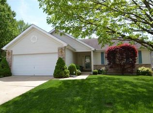 456 Summer Top Ln, Fenton, MO