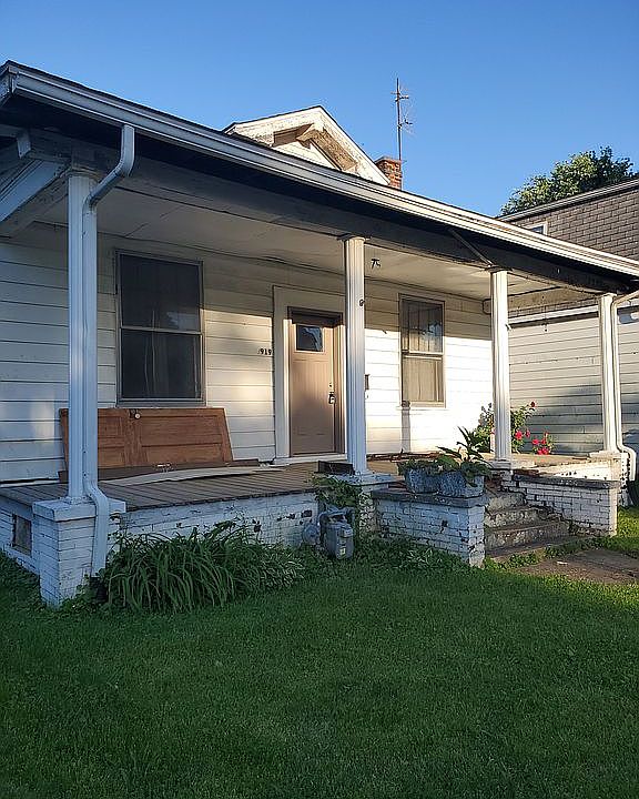 1st image of 919 N Elliott St