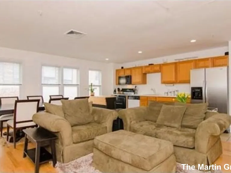 1 Davenport St #8 — Photo 2