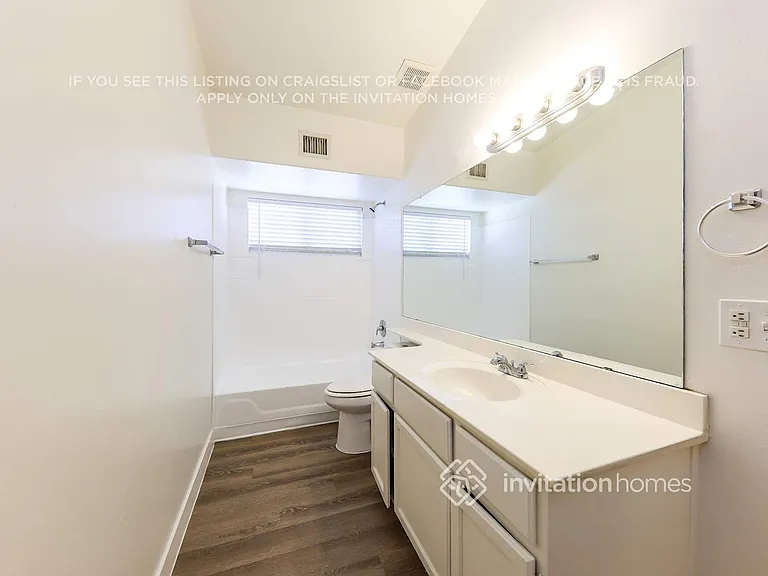 11134 N 82nd Dr — Photo 15