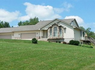 892 24th Pl, Pleasantville, IA 50225