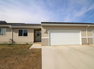 1552 35th Ave SE, Minot, ND 58701