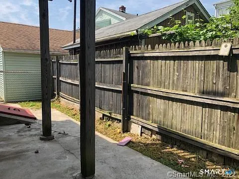 151-153 Alexander Ave — Photo 11