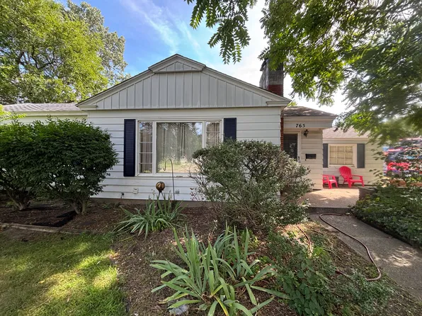 765 Columbia Ave, Holland, MI 49423