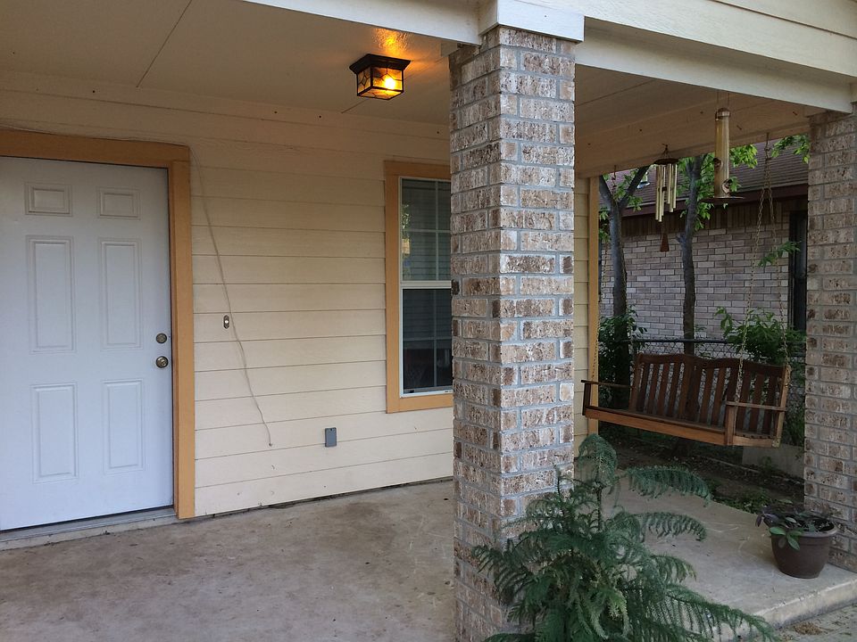 1st image of 226 Madero St