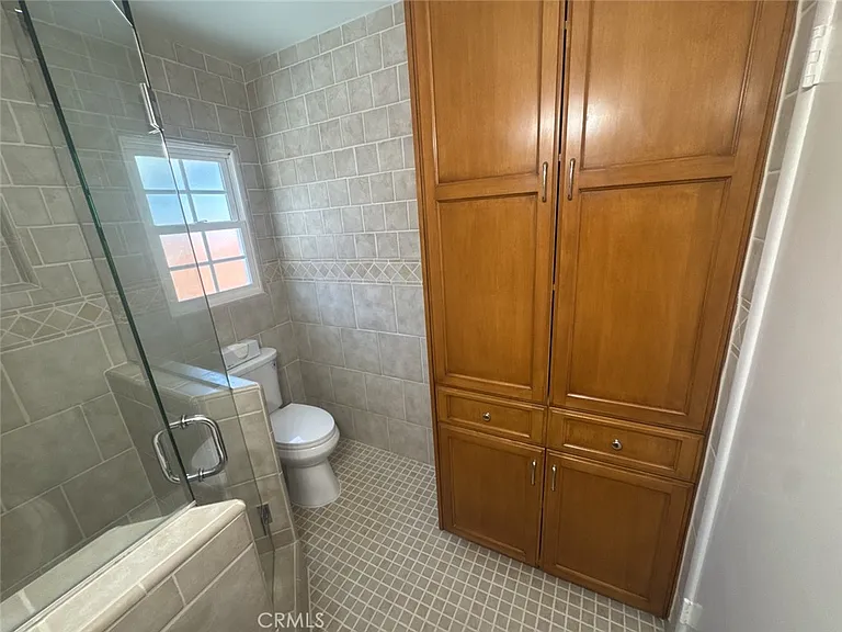 7245 Wish Ave — Photo 14