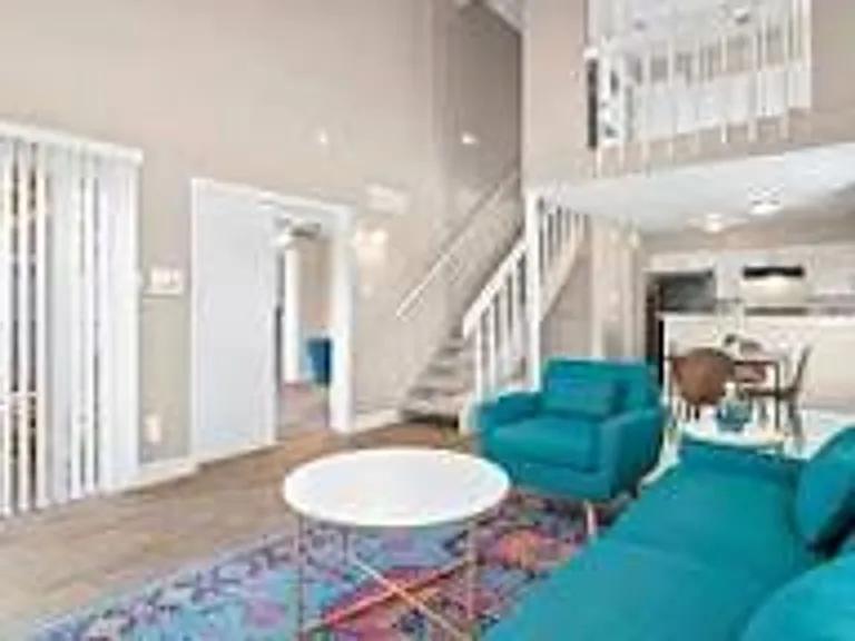 Casa Azul Townhomes — Photo 7