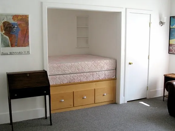 Nadine Apartments — Photo 8
