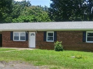 711 7th Ave SE #13, Hickory, NC 28602