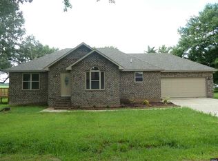 217 Charger Ln, Martin, TN 38237