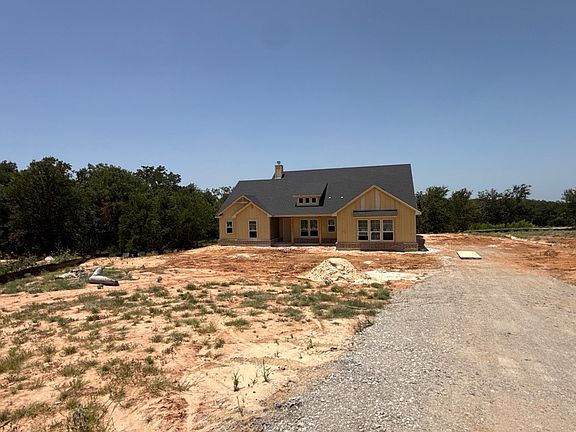 3rd image of 804 Zachary Michael Ct