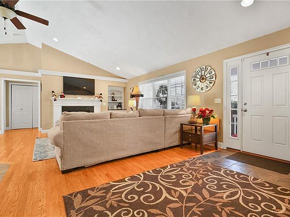 3rd image of 263 Plain St