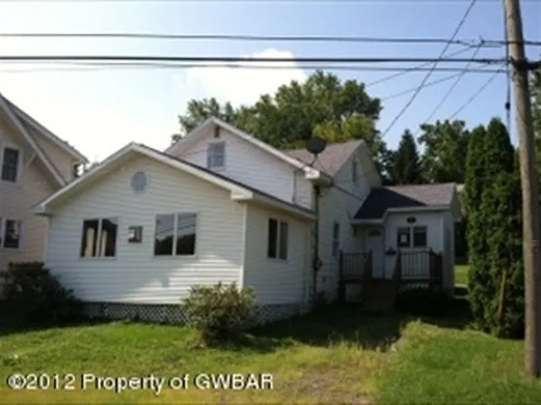 16 W Center St, Shavertown, PA 18708