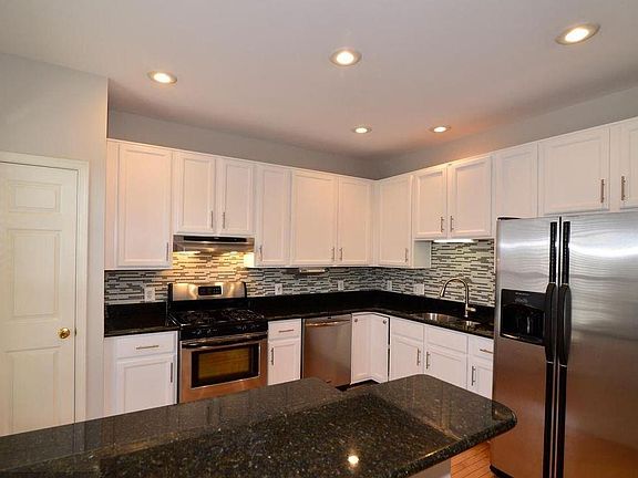3rd image of 13239 Copper Cove Way