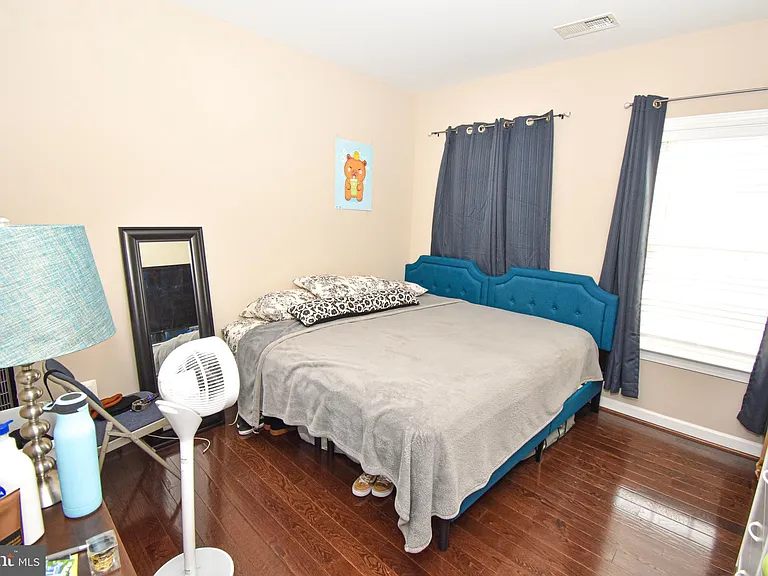 21268 Park Grove Ter — Photo 32