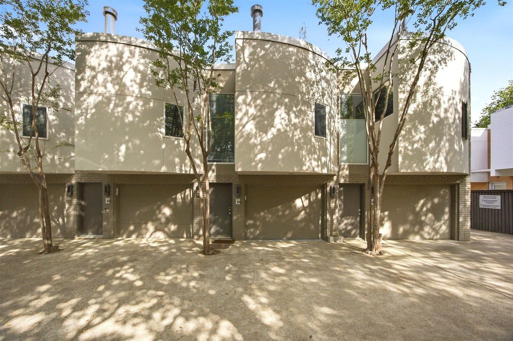 4241 Buena Vista St APT 2, Dallas, TX 75205 condo