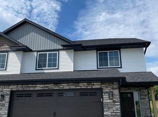 3318 Loethen Ln, Coralville, IA 52241