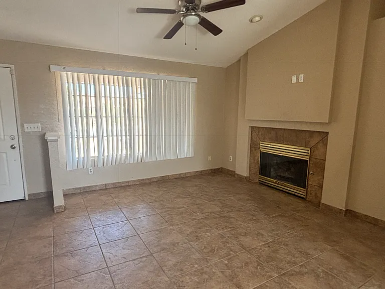 30848 Bloomsbury Ln — Photo 10