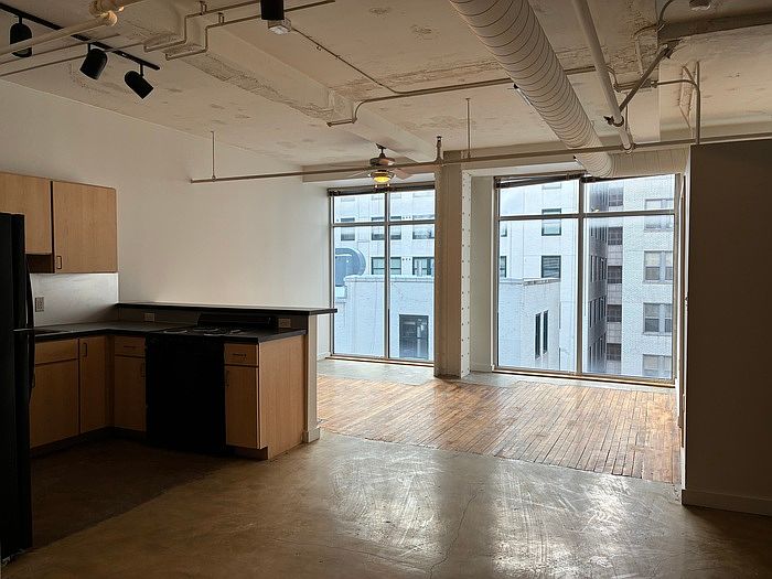 1st image of 208 N 9th St APT 1116