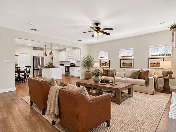 5th image of 1009 Brown Valley Trl
