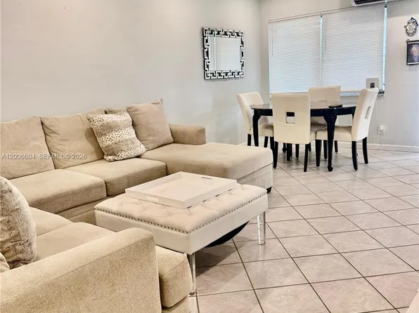 800 SW 11th Ave APT 19A, Hallandale, FL 33009