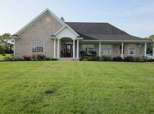 2303 E Pr Wrenbriar Ln, Shelbyville, IN