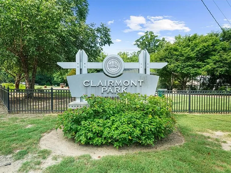 1871 Dyer Cir — Photo 51