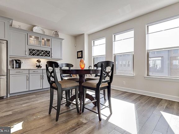 Kitchen Breakfast Nook