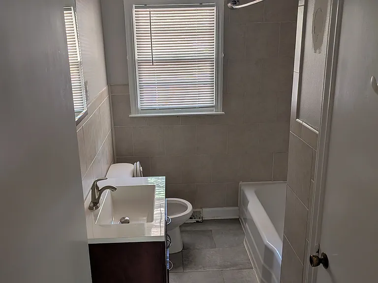 618 Morreene Rd — Photo 16