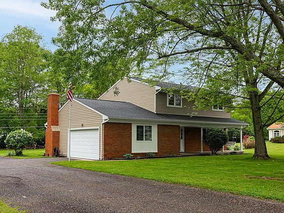 4th image of 13789 Cobblestone Ln