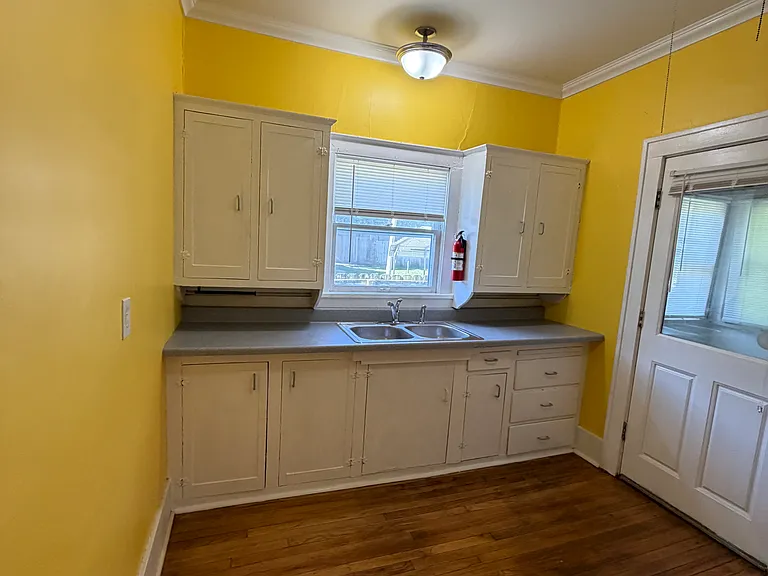 806 S Trenton Ave — Photo 9