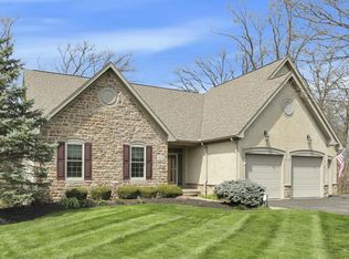 3439 McCammon Chase Dr, Lewis Center, OH 43035
