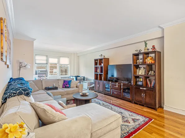 69-10 108th Street 6D image 3 of 13