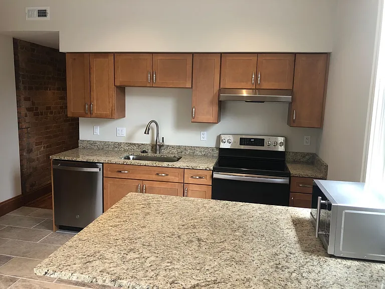 1133 Belvedere St #2 — Photo 3