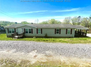 27 Whitetail Ln, Saint Albans, WV 25177