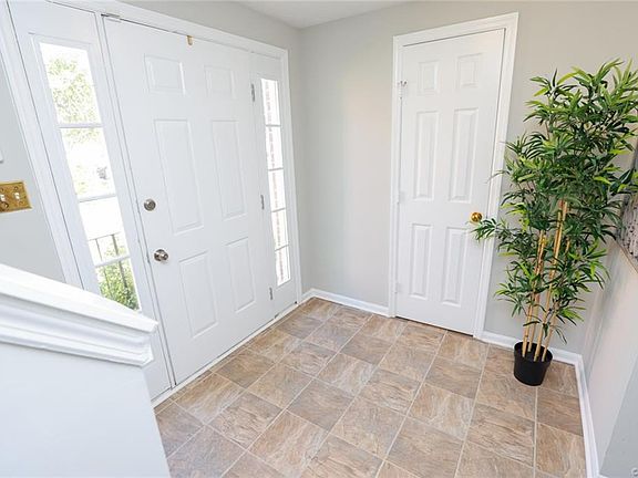 3rd image of 1842 Cedar Hollow Ct #1842