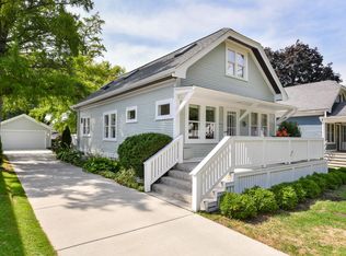 7031 St James STREET, Wauwatosa, WI 53213