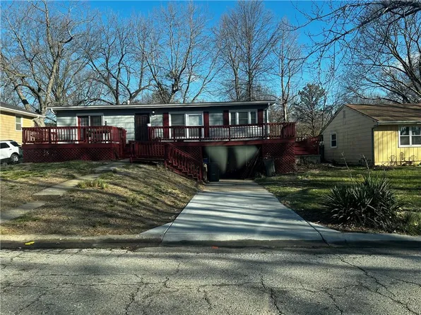 12208 E 46th St S, Independence, MO 64055