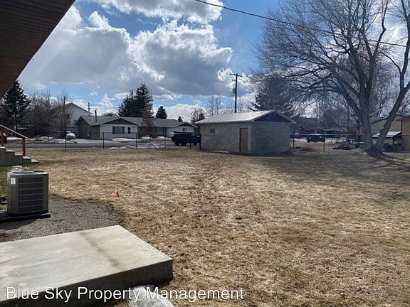 3rd image of 103 N Teton Ave