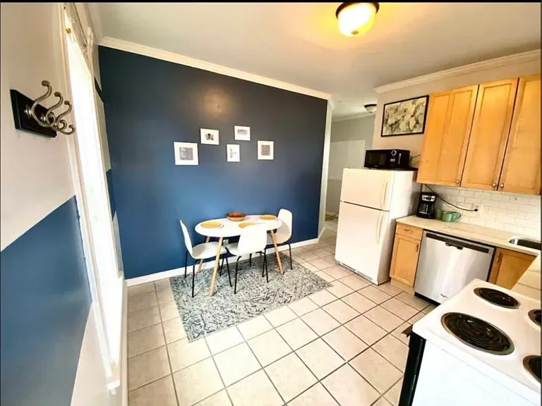 6312 Victoria Ave #A — Photo 8