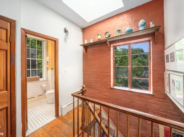 420 West 46th Street 2R image 9 of 9